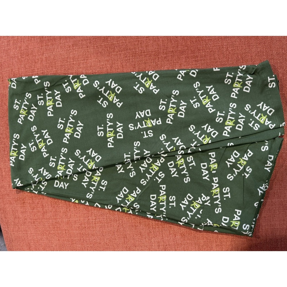 LuLaRoe Leggings Women's T/C Green NWT St‎ Partys Day Graphic Print Soft